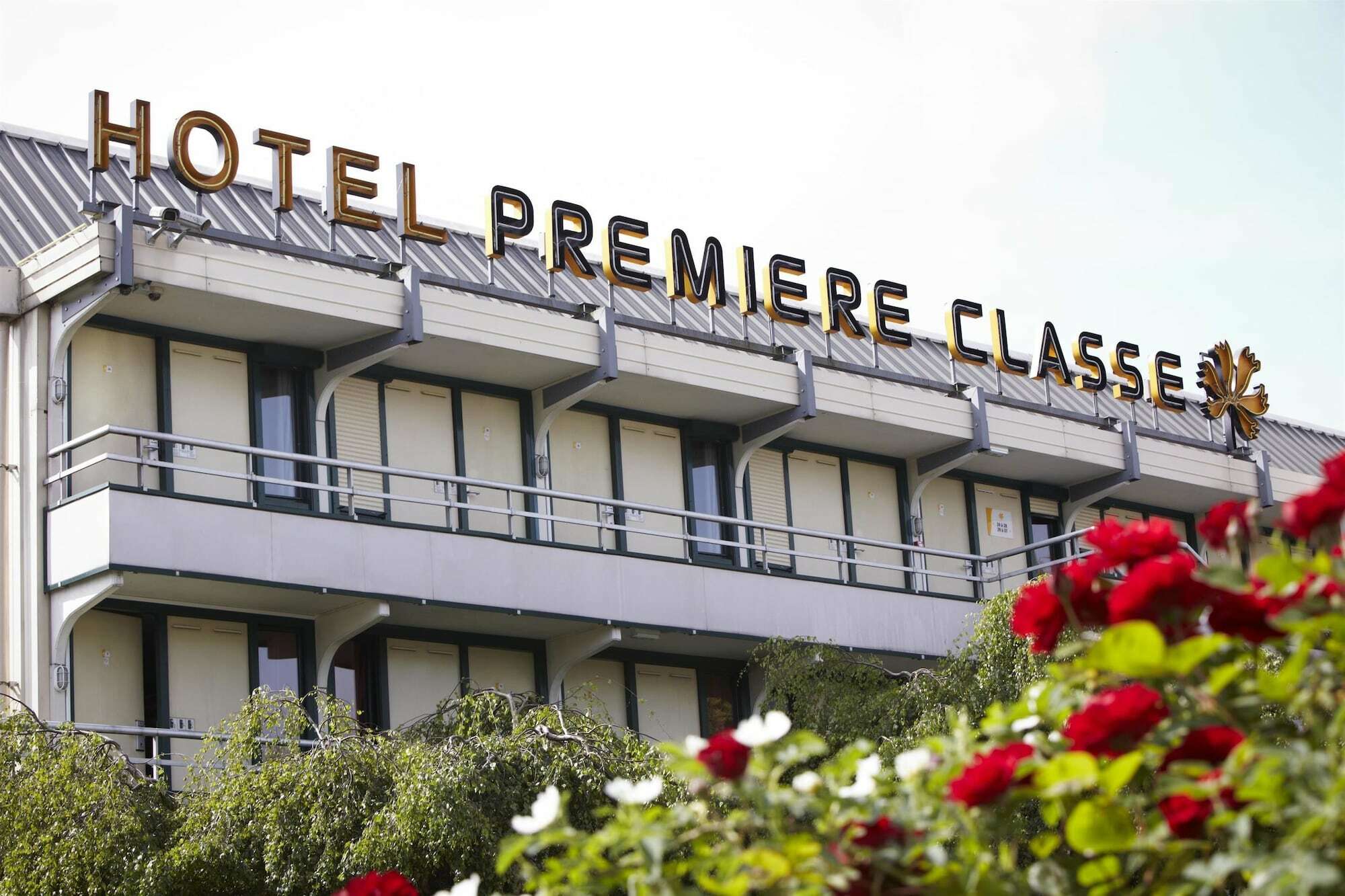 Classic Hotel - Fontenay-Tresigny Exterior photo